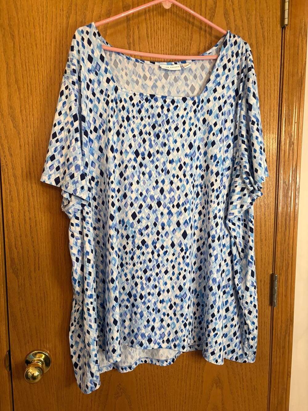 Susan Graver Geometric Diamond Print Short Sleeve Top Size 5X Blue